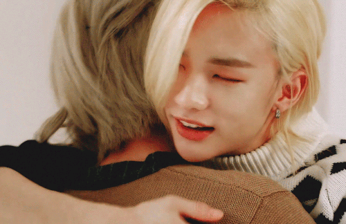 Hyunlix One-minute Hug