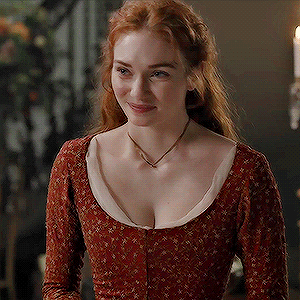 Period Drama Meme:[6/9] Costumes Demelza's Red Dress