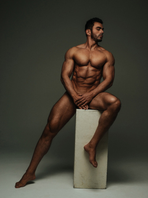 beautygoodness:  Stepan Pereverzev / Ph: Serge Lee