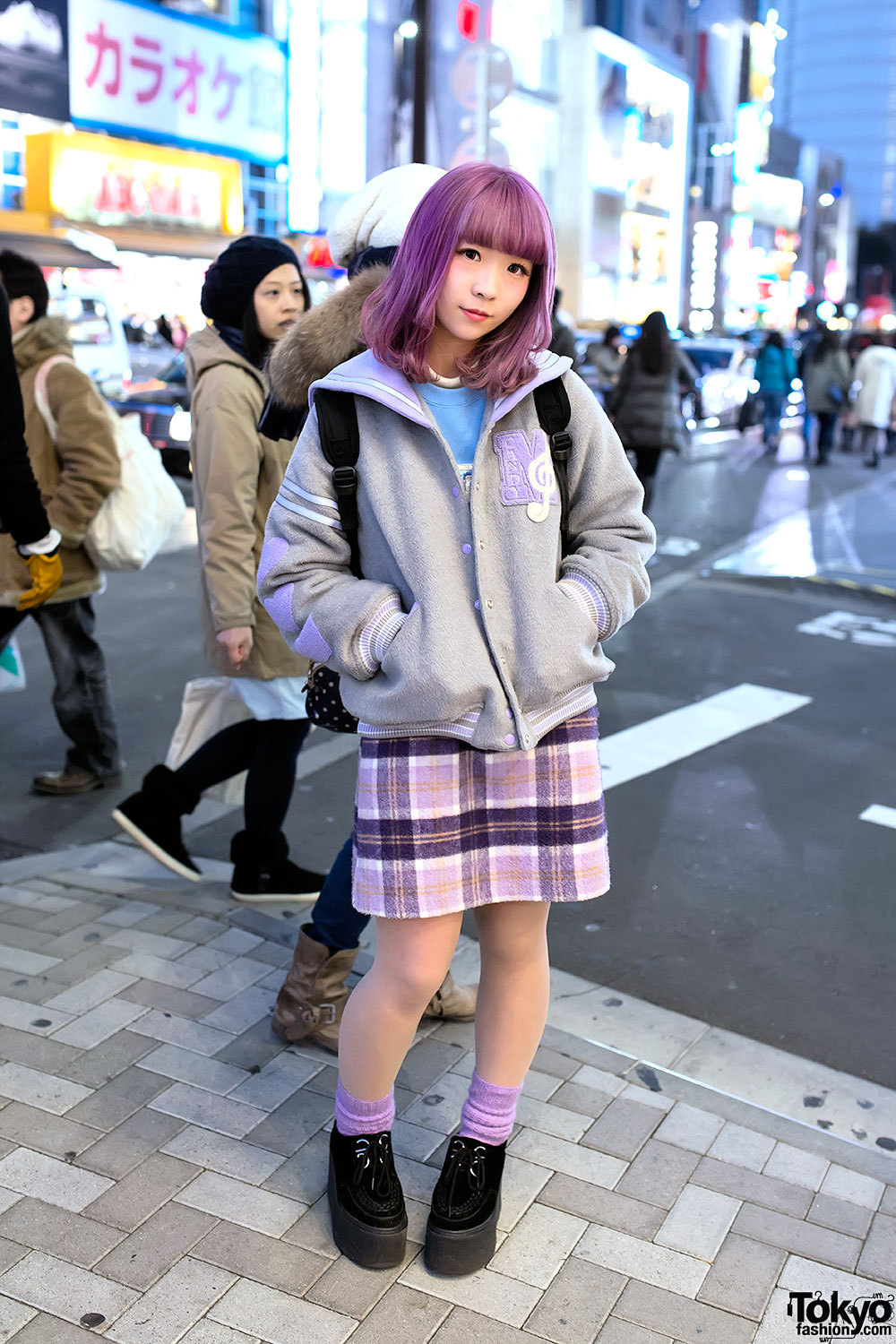 tokyo-fashion:  20-year-old Airi on the street in Harajuku w/ purple hair, pastel