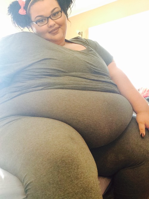 ssbbwbrianna:   Happy relaxation day. Also known as Sunday.