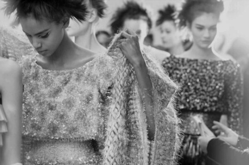 a-blackandwhitetime: Backstage at Grand Palais for the Spring/Summer 2014 Chanel Haute Couture show.
