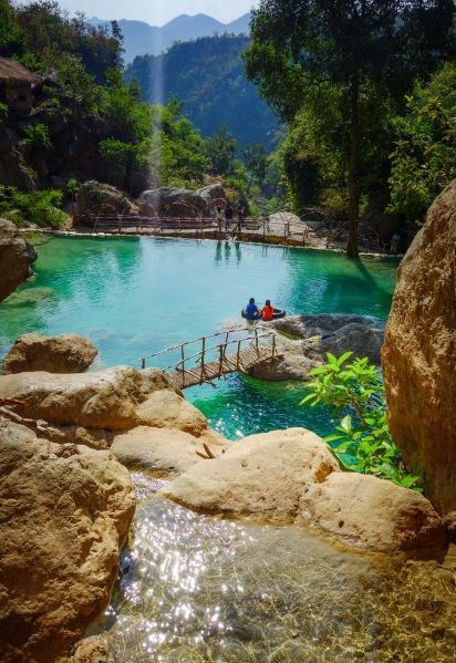 Dee Doke Waterfalls / Myanmar (via royal-myanmar.com).