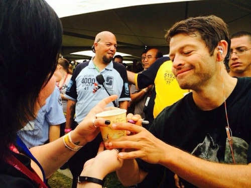 onamelancholyhill:  bettydays:  Let’s just all take a minute to appreciate the kindness of our overlord. Also, his shirt.  He is awesome. Period. 
