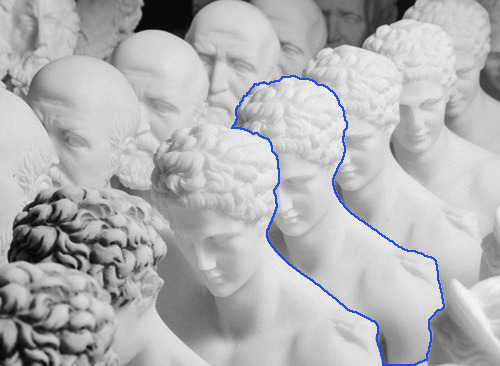 marbleslab:blue outline on marble statues is aesthetic!!!