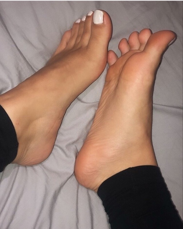 hornyfeet22: