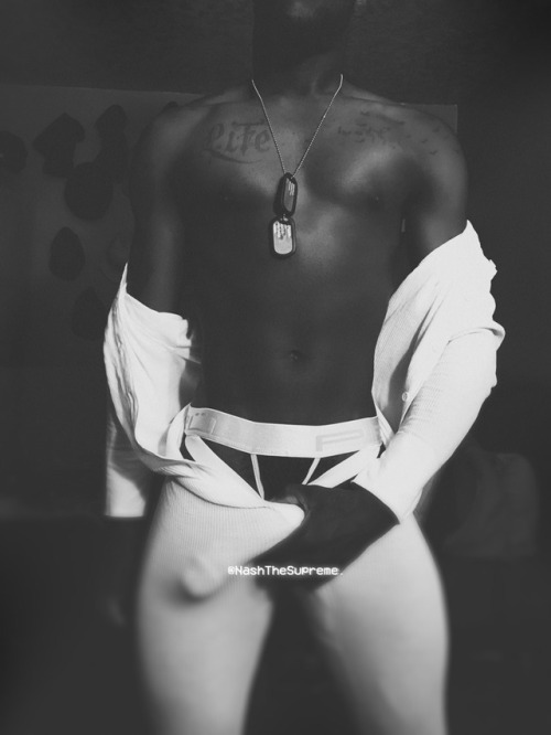 brodickhung:  kiingsupreme:  Oh, Hey.  🤗🤗😘😘