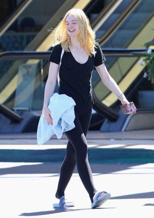 Elle Fanning out in Studio City in California on September 11th 2016