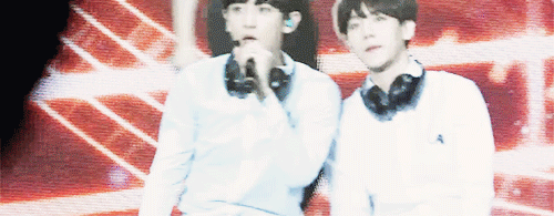 jingyeolbaeks:  are you two sure you’re sitting close enough…ಡ_ಡ