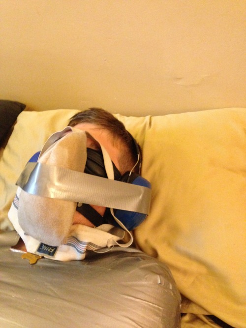 https://lovetapebondage.tumblr.com/post/112921247341