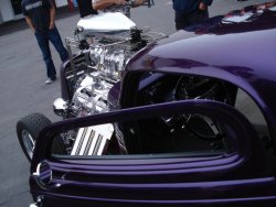 morbidrodz:  Follow this blog for more vintage cars, hot rods, and kustoms