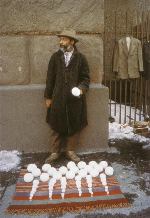 thingsorganizedneatly: David Hammons, selling snowballs outside of Cooper Union, 1983