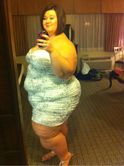 caitidee:  Lookin fat and fine at the Winter BBW Bash in Vegas! 