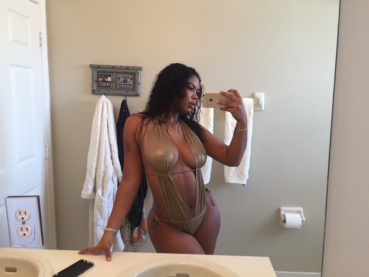 baddies-org:  Taylor Hing 