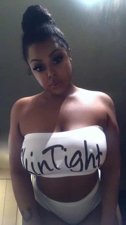 cg225:  Lena - Skin Tight