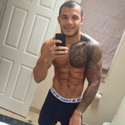 musclegods224:  Realglentapia 