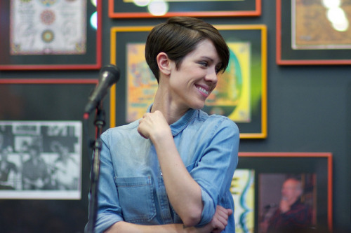 Sara of Tegan and Sara at Twist & Shout on Flickr.Via Flickr:
Sara Quin of Tegan and Sara performing at the Twist & Shout in-store appearance in Denver on August 22, 2013 #Tegan and Sara #Sara Quin#Nikon D7100#Denver #Twist & Shout