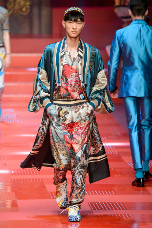 menandfashion: DOLCE &amp; GABBANA Spring/Summer 2018 collection MILANO MENSWEAR