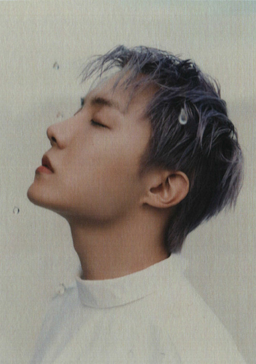 SPECIAL 8 PHOTO-FOLIO - J-HOPE II