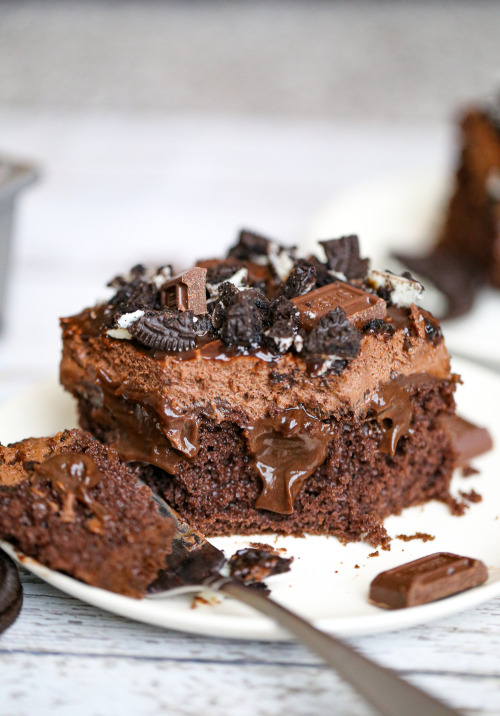 daily-deliciousness:Death by chocolate poke cake