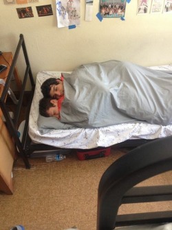 awkwardforeignalex:hotandrandy69:Should I do homework, or not get out of bed… With awkwardforeignalexbed… always bed