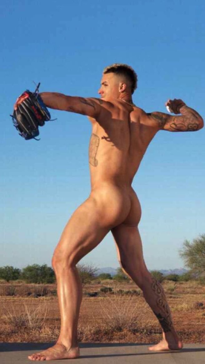 notdbd:Bare Cub Javier Baez in the 2017 ESPN Body Issue. 