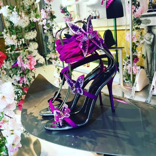 Giuseppe Zanotti Design #giuseppezanotti #fashion #milano #fashionweek #fashionblog #famous #fashion