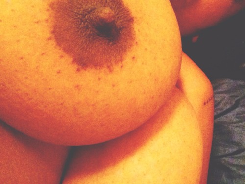 sea-ofstardust:  Bewbbbbbs lol 