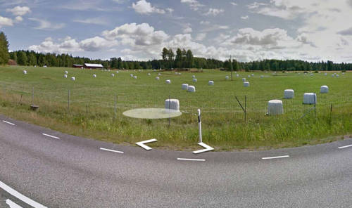 pinkrocksugar: ah yes. Sweden is famous for its marshmallow farms.  Happy, free-range marshmall