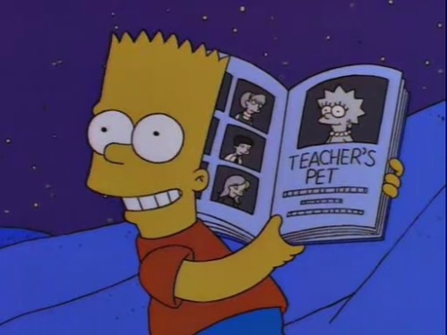 marauders4evr:  *Sniffs*They just don’t make them like this anymore!This is one of my favorite episodes of The Simpsons: Summer of 4 Ft. 2.The episode starts of with Lisa on the last day of school. She goes around and tries to get her yearbook signed