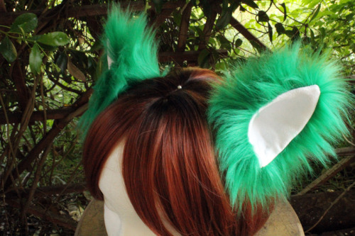 Cat/Fox Clip EarsGreen, just in time for the holidays ♥See something you like or maybe have a commis