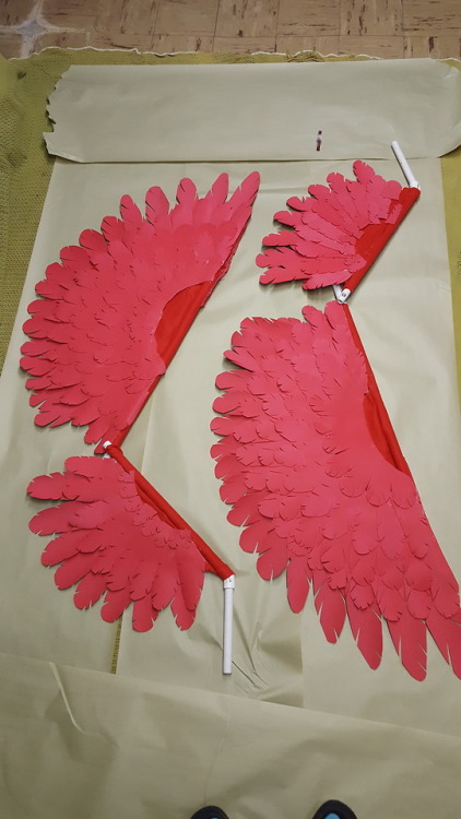 progression of building the articulated wings for my friend’s cosplay! (@zeriatalia on instagr
