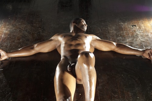 blackprotein: blackprotein: Sweet Beautiful Black Cakes!!! THIS DESERVES MORE HITS (lol) 