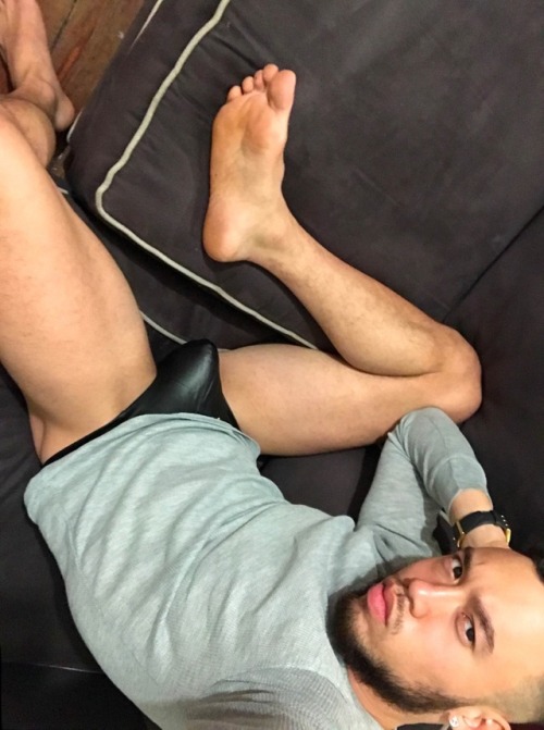 briannieh:  waking up hungover. Someone bring me breakfast 😝 #briannieh