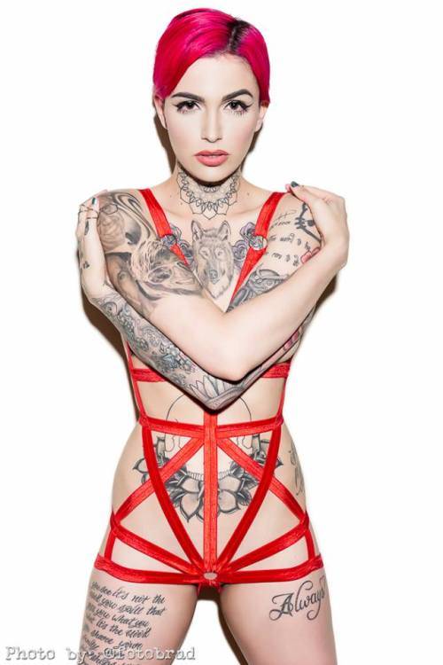 leighravensg:    Photo and Hair: fotobrad  Model and MUA:@leighravensuicide #suicidegirls @suicidegirls  