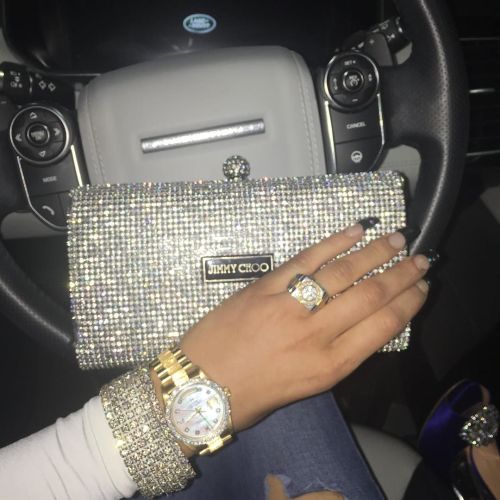 On #latenight drive #Manchester - #London 🏁 #chloekhan #diamondslay 💎 by chloe.khan