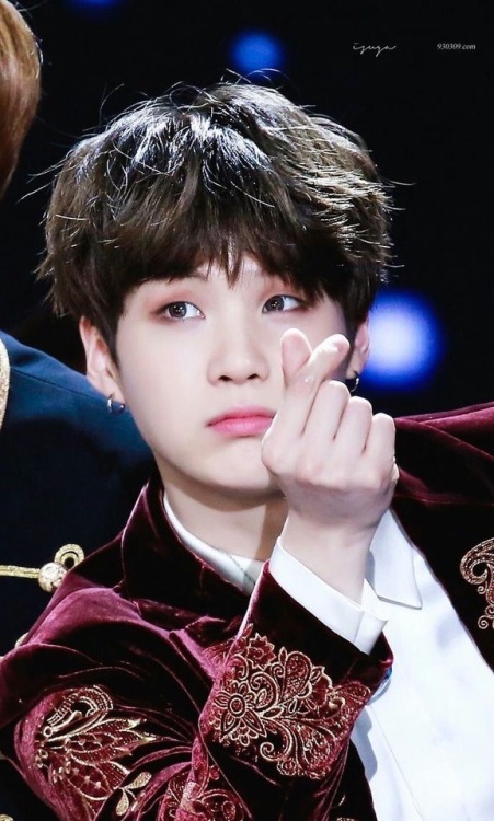 taerantula: Here is a simple post of min yoongi being all cute and sending hearts your way  JK