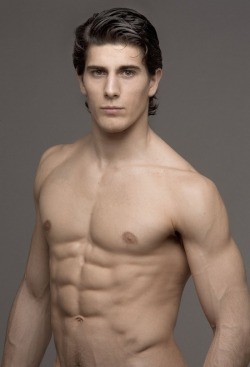 nyrammer:  Antonio Anuk 