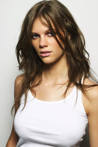 deremotionaleleader:Brooklyn Decker
