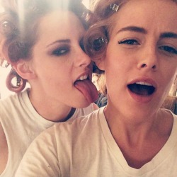 Kristen Stewart and Riley Keough before the