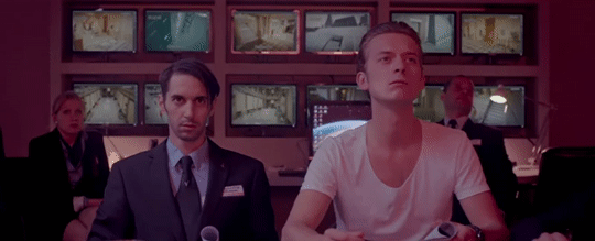 3bfd1d44de349669321c137a64610b39805f9aa7.gifv