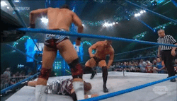 EC3 Was showing so much ass! #Cheeky