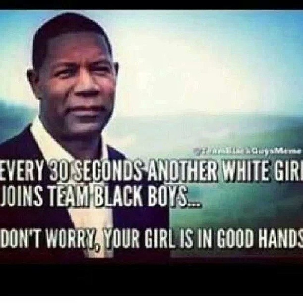 bellarubyatx:  Don’t worry. She’s in good hands, bro. #Lmfao #GoodHands #NiggasBeLike