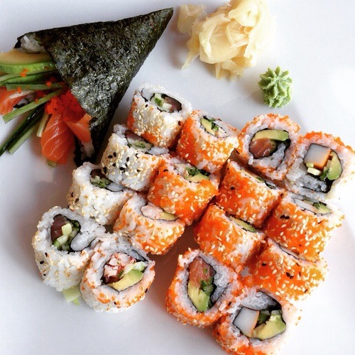 sushi-aesthetic:sushi aesthetic