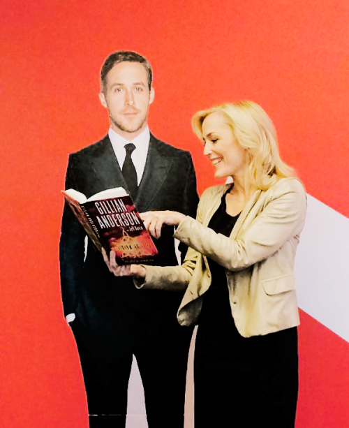 &ldquo;@GillianA: Just catching up on some light reading vwith #RyanGosling at @BuzzFeed today! 