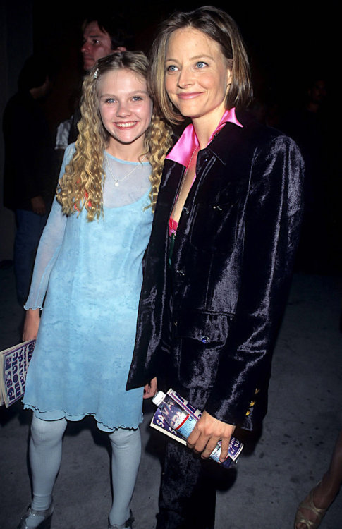 90sclubkid: Kirsten Dunst and Jodie Foster, 1995