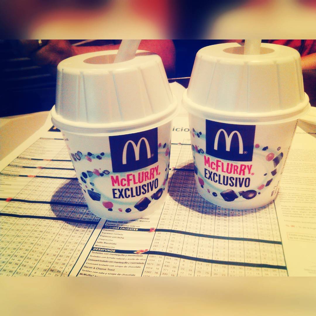 hablandoconlasestrellas:  ✌  #BT #buenisimastardes #holi #wiggle #hcle #Bubu #Boo