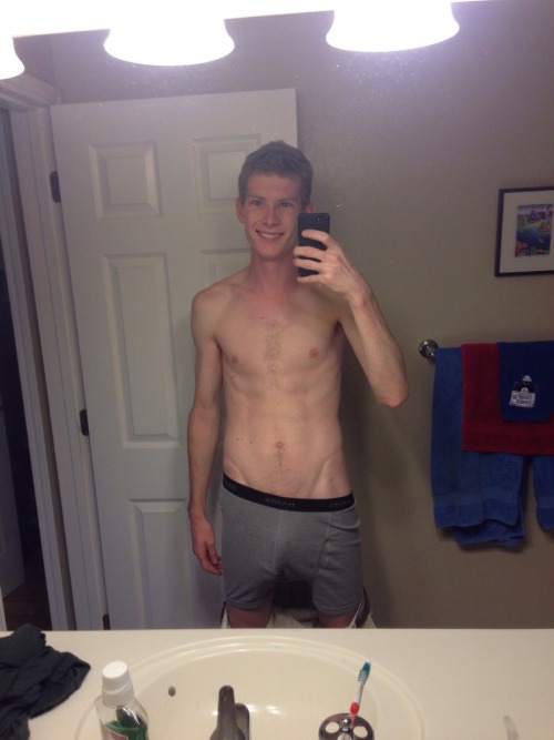 aguywholikesguys:Follow me for dicks, sports and menaguywholikesguys.tumblr.com
