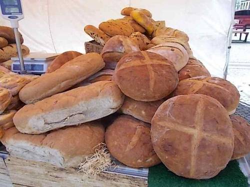 Large size = huge italian bread and bakery products.