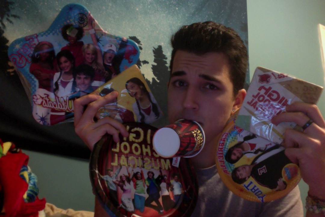 zackisontumblr:  zackisontumblr:  zackisontumblr:  i have a bunch of high school
